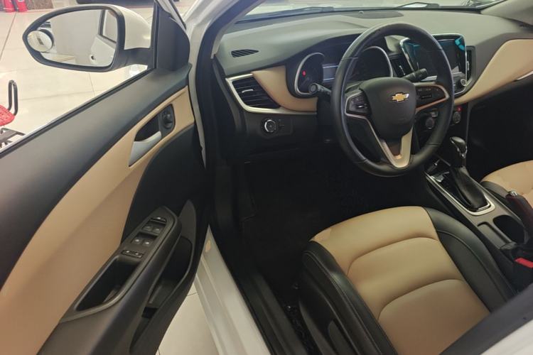 Used Chevrolet Monza 2020 320 Automatic Enjoyment Edition Left Front Seat