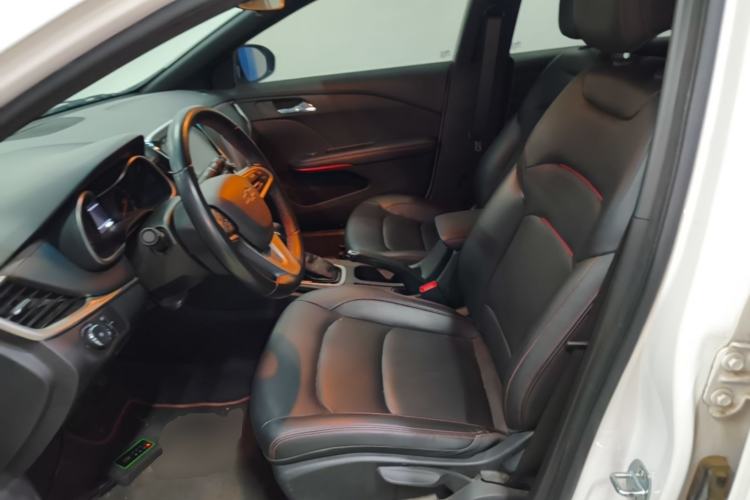 Used Chevrolet Monza 2020 Light Hybrid RS 330T Automatic Comfort Edition Left Front Seat