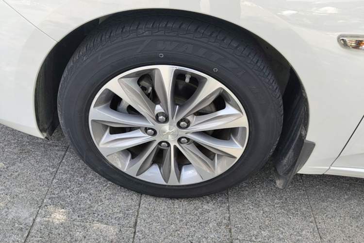 Used Chevrolet Monza 2020 320 Automatic Enjoyment Edition Left Front Wheel Hub