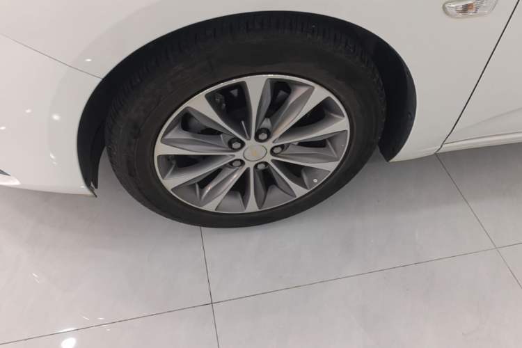 Used Chevrolet Monza 2020 320 Automatic Enjoyment Edition Left Front Wheel Hub