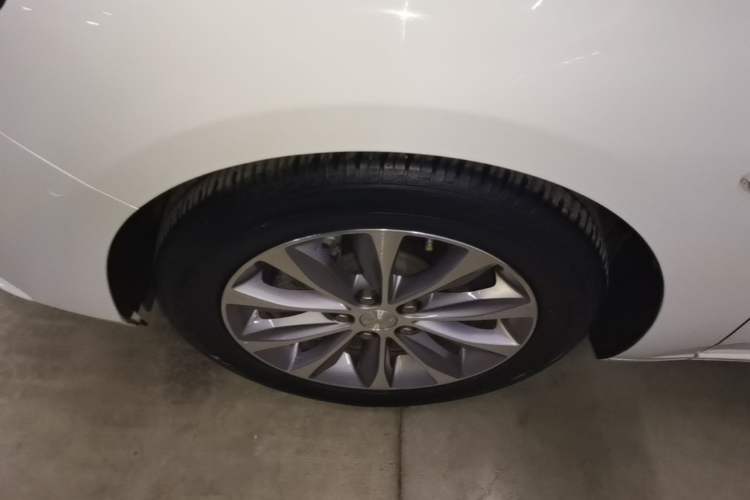 Used Chevrolet Monza 2020 320 Automatic Enjoyment Edition Left Front Wheel Hub