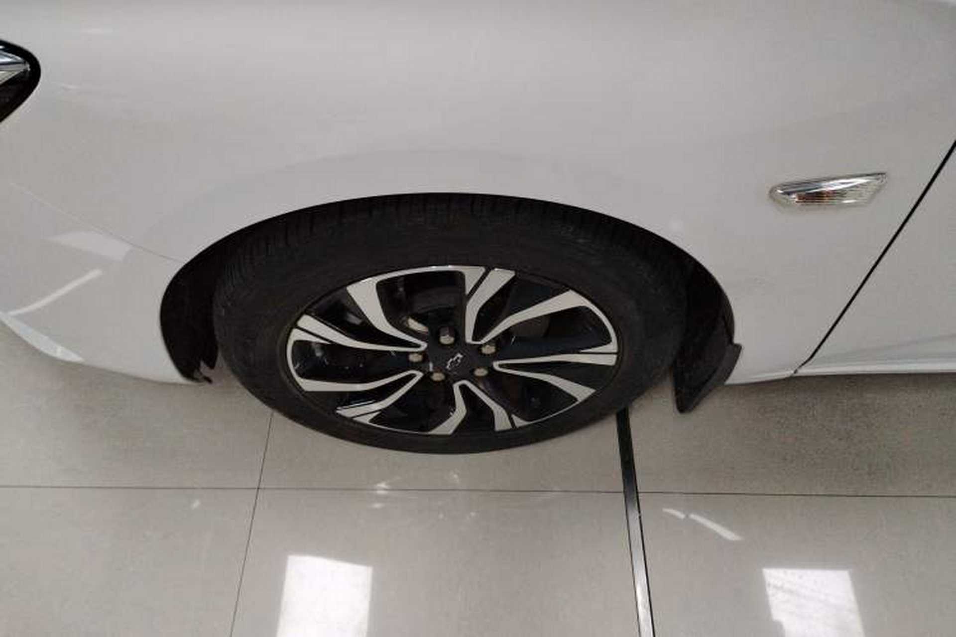 Used Chevrolet Monza 2020 Light Hybrid RS 330T Automatic Comfort Edition Left Front Wheel Hub