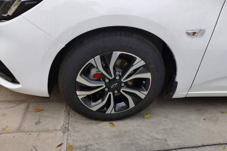 Used Chevrolet Monza 2020 Light Hybrid RS 330T Automatic Comfort Edition Left Front Wheel Hub