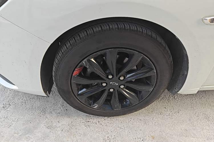 Used Chevrolet Monza 2020 Light Hybrid Redline 320T Dual-Clutch Joyful Edition Left Front Wheel Hub