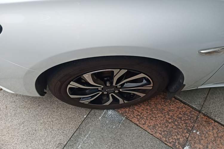 Used Chevrolet Monza 2020 Light Hybrid RS 330T Automatic Comfort Edition Left Front Wheel Hub