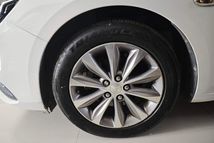 Used Chevrolet Monza 2020 320 Automatic Enjoyment Edition Left Front Wheel Hub