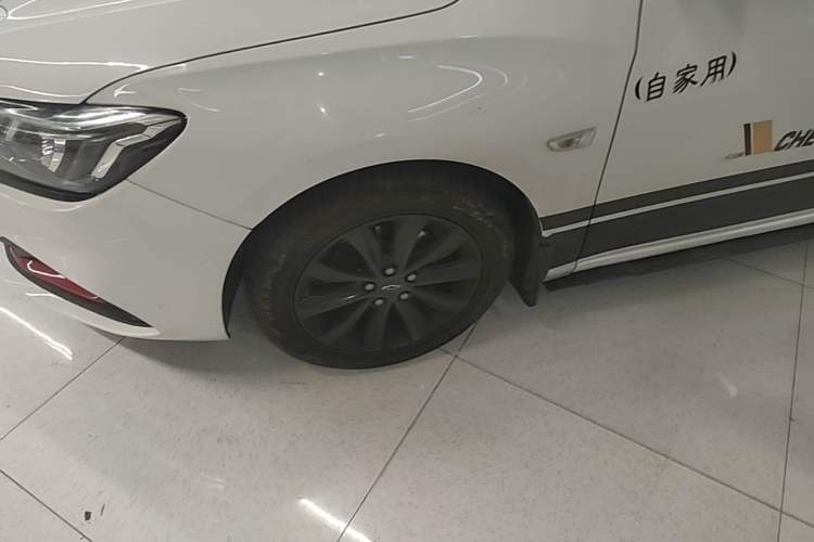 Used Chevrolet Monza 2020 Light Hybrid Redline 320T Dual-Clutch Thrilling Edition Left Front Wheel Hub
