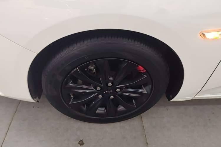 Used Chevrolet Monza 2020 Light Hybrid Redline 320T Dual-Clutch Joyful Edition Left Front Wheel Hub
