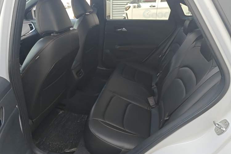 Used Chevrolet Monza 2020 Light Hybrid RS 330T Automatic Comfort Edition Left Rear Seat