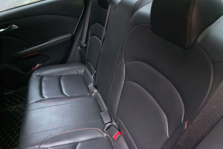 Used Chevrolet Monza 2020 Light Hybrid RS 330T Automatic Comfort Edition Left Rear Seat
