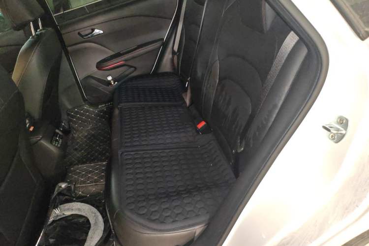 Used Chevrolet Monza 2020 Light Hybrid RS 330T Automatic Comfort Edition Left Rear Seat