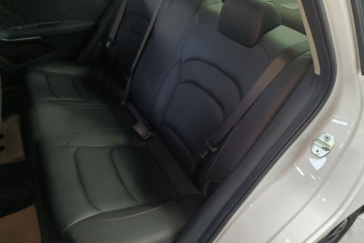 Used Chevrolet Monza 2020 Light Hybrid Redline 320T Dual-Clutch Thrilling Edition Left Rear Seat