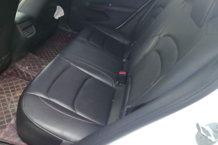 Used Chevrolet Monza 2020 Light Hybrid RS 330T Automatic Comfort Edition Left Rear Seat