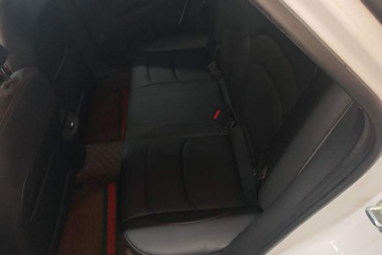 Used Chevrolet Monza 2020 Light Hybrid RS 330T Automatic Comfort Edition Left Rear Seat