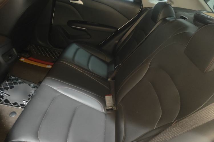 Used Chevrolet Monza 2020 Light Hybrid Redline 320T Dual-Clutch Thrilling Edition Left Rear Seat