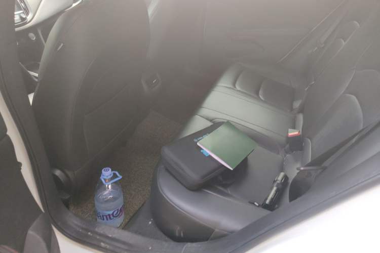 Used Chevrolet Monza 2020 Light Hybrid RS 330T Automatic Comfort Edition Left Rear Seat