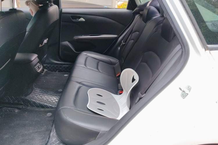 Used Chevrolet Monza 2020 Light Hybrid RS 330T Automatic Comfort Edition Left Rear Seat