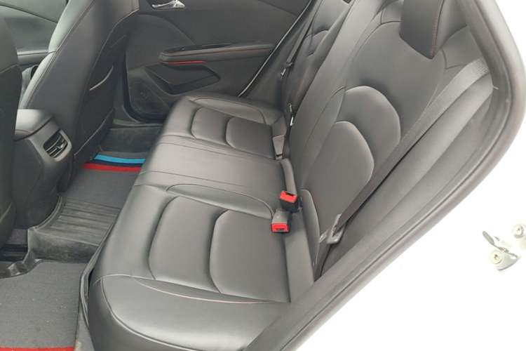 Used Chevrolet Monza 2020 Light Hybrid RS 330T Automatic Comfort Edition Left Rear Seat