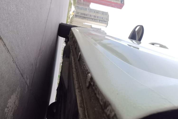 Used Chevrolet Monza 2020 Light Hybrid RS 330T Automatic Comfort Edition Left Side Sill