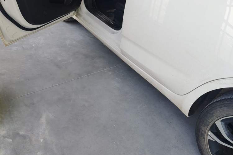 Used Chevrolet Monza 2020 Light Hybrid RS 330T Automatic Comfort Edition Left Side Sill