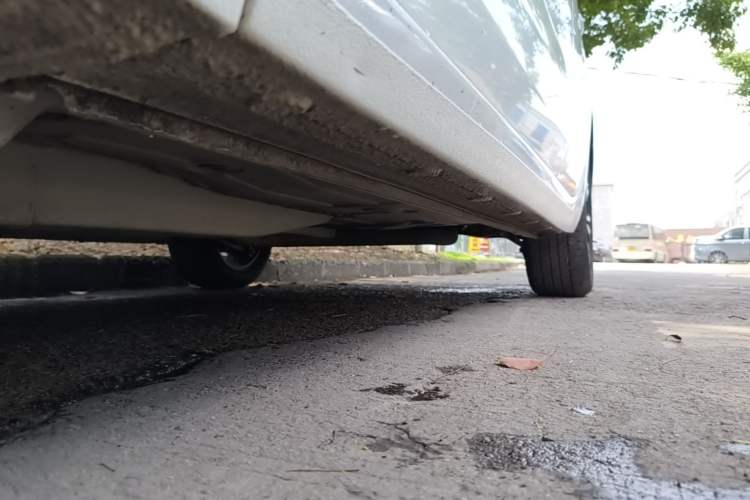 Used Chevrolet Monza 2020 Light Hybrid RS 330T Automatic Comfort Edition Left Side Sill