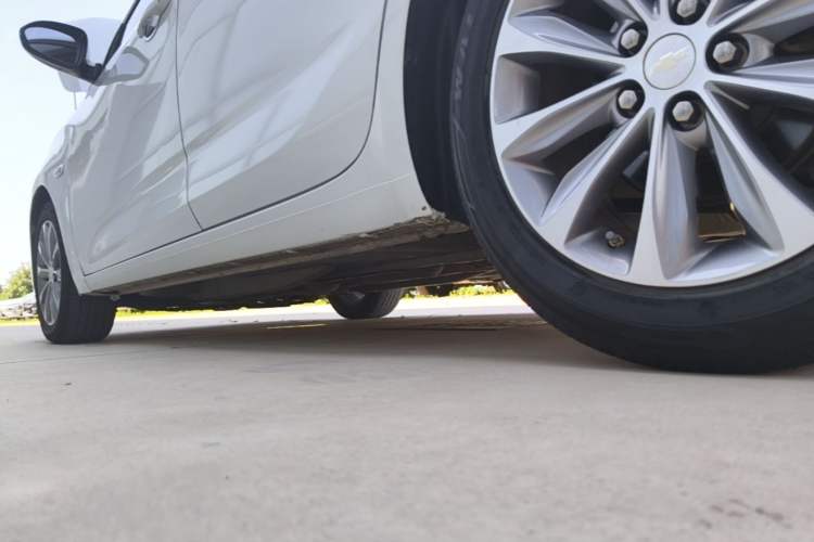 Used Chevrolet Monza 2020 320 Automatic Enjoyment Edition Left Side Sill