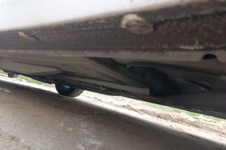 Used Chevrolet Monza 2020 Light Hybrid RS 330T Automatic Comfort Edition Left Side Sill