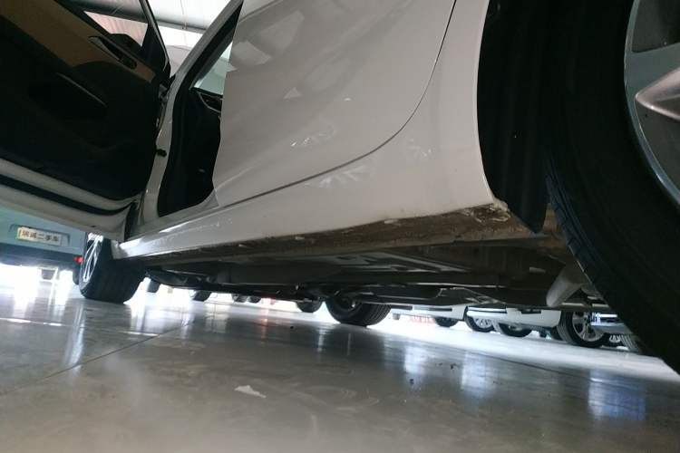 Used Chevrolet Monza 2020 320 Automatic Enjoyment Edition Left Side Sill