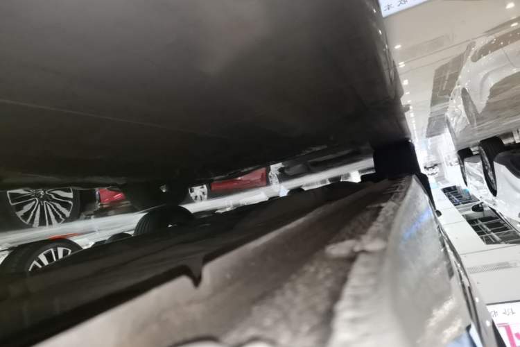 Used Chevrolet Monza 2020 Light Hybrid RS 330T Automatic Comfort Edition Left Side Sill