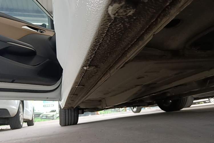 Used Chevrolet Monza 2020 320 Automatic Enjoyment Edition Left Side Sill