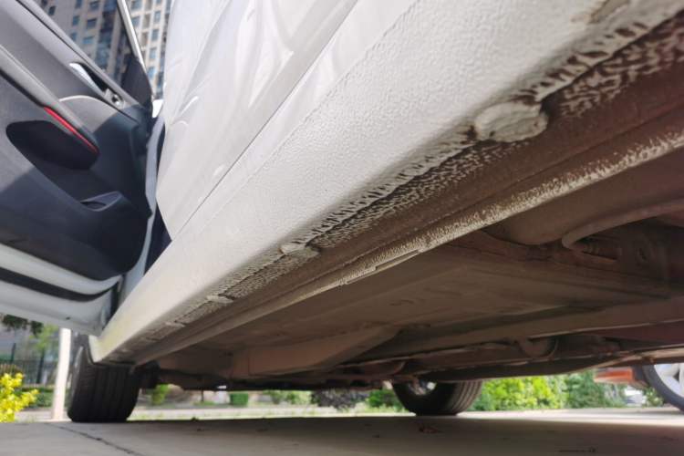 Used Chevrolet Monza 2020 Light Hybrid RS 330T Automatic Comfort Edition Left Side Sill