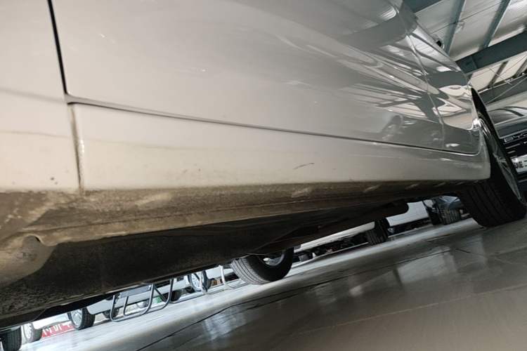 Used Chevrolet Monza 2020 320 Automatic Enjoyment Edition Left Side Sill