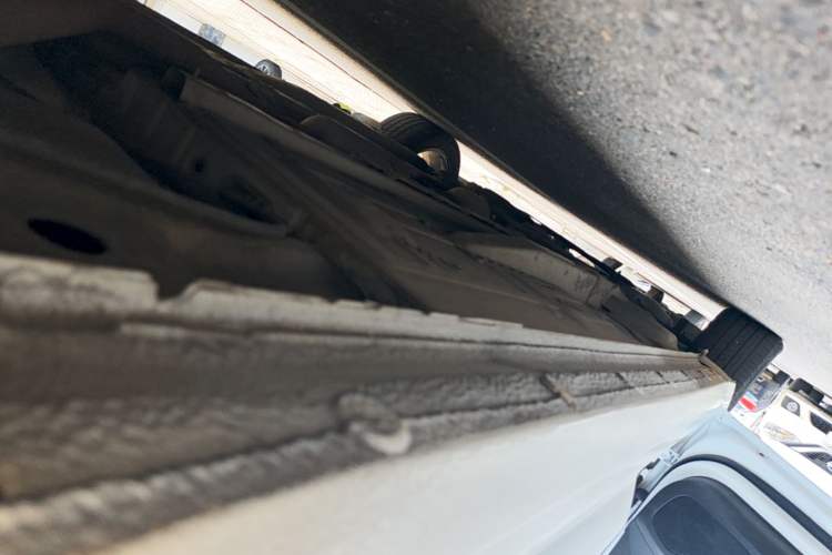 Used Chevrolet Monza 2020 320 Automatic Enjoyment Edition Left Side Sill