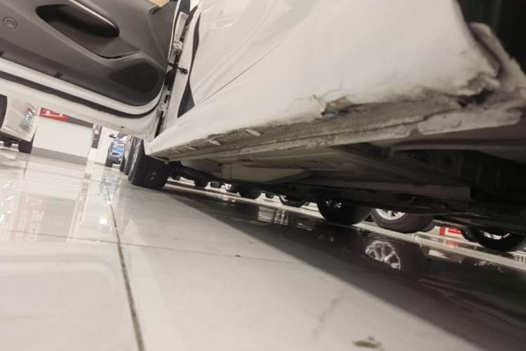 Used Chevrolet Monza 2020 320 Automatic Enjoyment Edition Left Side Sill