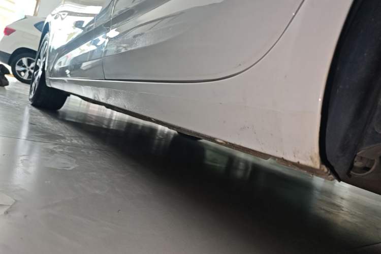 Used Chevrolet Monza 2020 320 Automatic Enjoyment Edition Left Side Sill