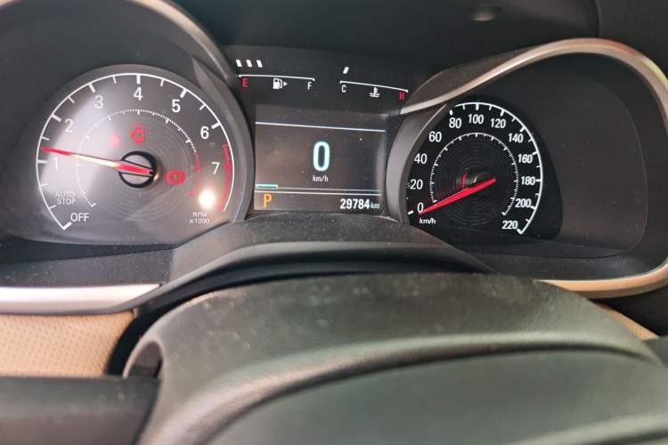 Used Chevrolet Monza 2020 320 Automatic Enjoyment Edition Odometer Close Up