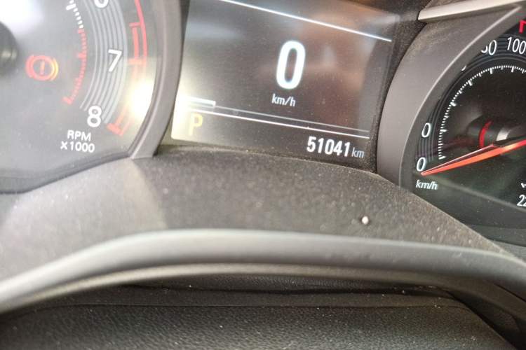 Used Chevrolet Monza 2020 Light Hybrid RS 330T Automatic Comfort Edition Odometer Close Up