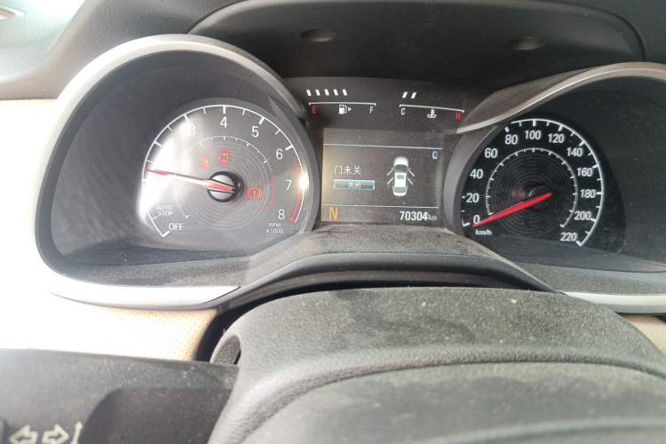 Used Chevrolet Monza 2020 320 Automatic Enjoyment Edition Odometer Close Up