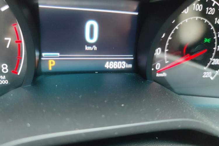 Used Chevrolet Monza 2020 320 Automatic Enjoyment Edition Odometer Close Up