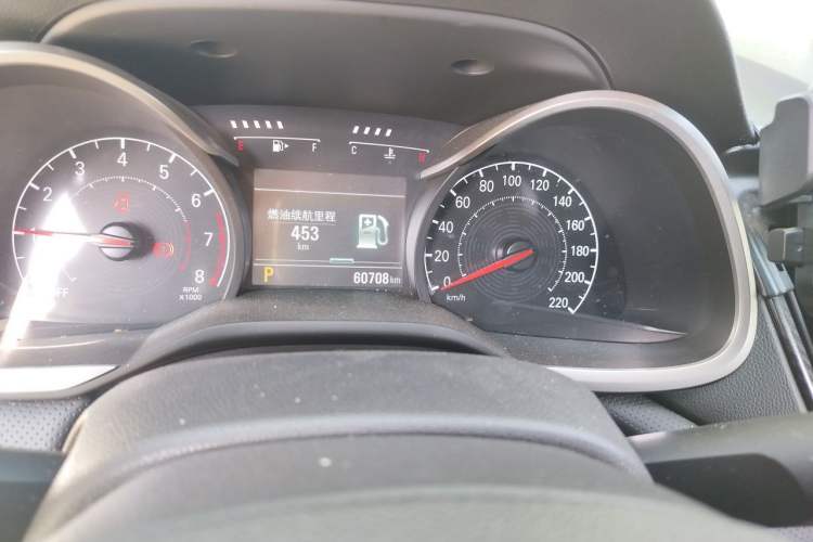 Used Chevrolet Monza 2020 Light Hybrid Redline 320T Dual-Clutch Thrilling Edition Odometer Close Up