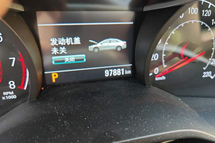 Used Chevrolet Monza 2020 320 Automatic Enjoyment Edition Odometer Close Up