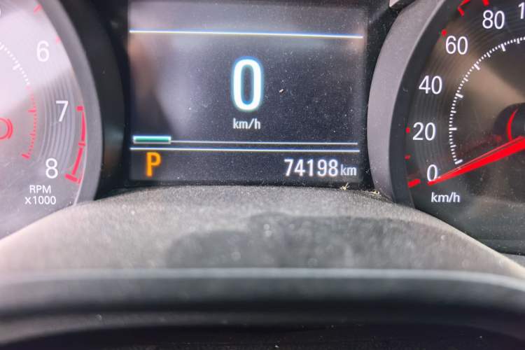 Used Chevrolet Monza 2020 Light Hybrid RS 330T Automatic Comfort Edition Odometer Close Up