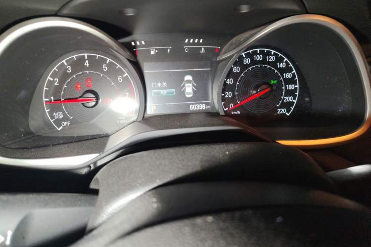 Used Chevrolet Monza 2020 Light Hybrid Redline 320T Dual-Clutch Thrilling Edition Odometer Close Up