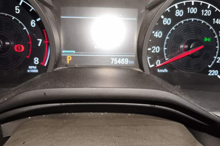 Used Chevrolet Monza 2020 320 Automatic Enjoyment Edition Odometer Close Up