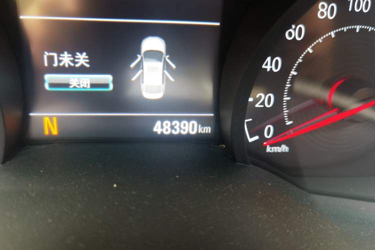 Used Chevrolet Monza 2020 Light Hybrid Redline 320T Dual-Clutch Joyful Edition Odometer Close Up