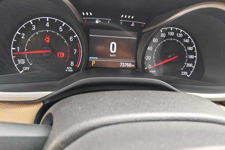 Used Chevrolet Monza 2020 320 Automatic Enjoyment Edition Odometer Close Up