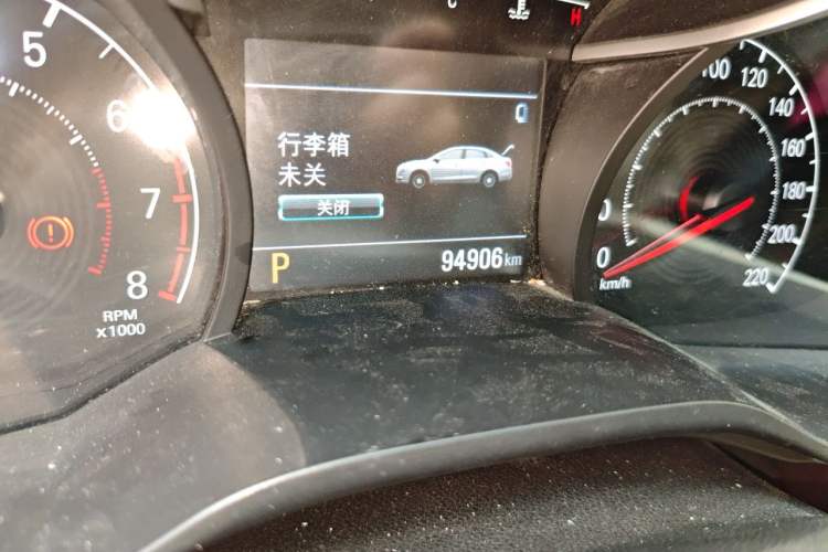 Used Chevrolet Monza 2020 320 Automatic Enjoyment Edition Odometer Close Up