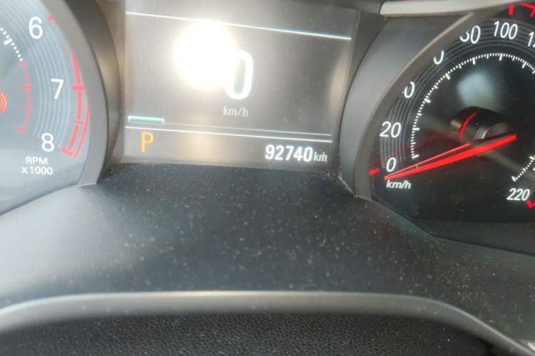 Used Chevrolet Monza 2020 Light Hybrid RS 330T Automatic Comfort Edition Odometer Close Up