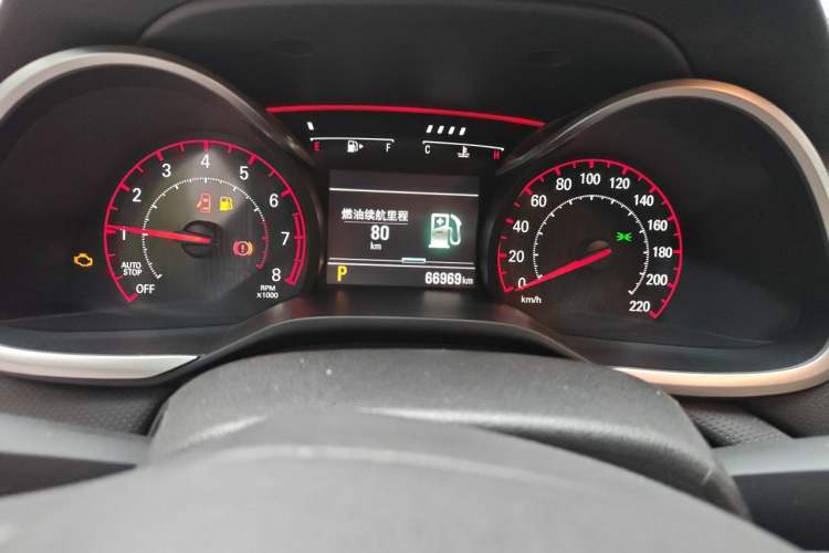 Used Chevrolet Monza 2020 Light Hybrid RS 330T Automatic Comfort Edition Odometer Close Up
