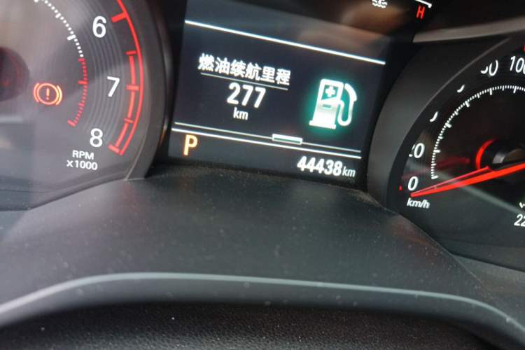 Used Chevrolet Monza 2020 Light Hybrid RS 330T Automatic Comfort Edition Odometer Close Up